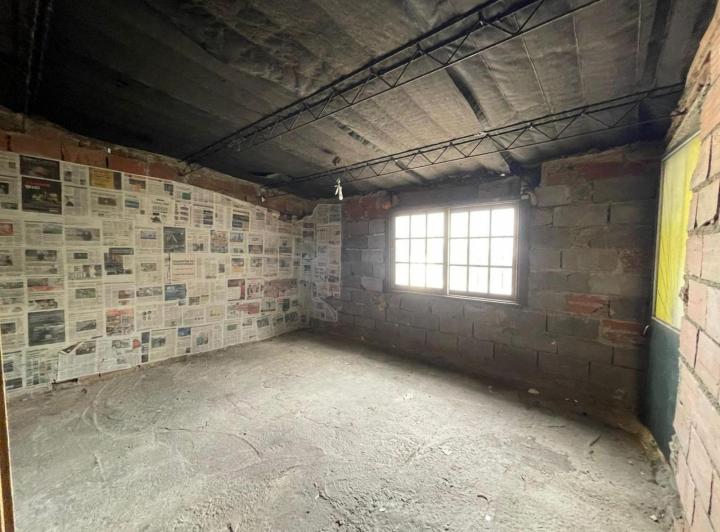 Casa en venta -4 Dormitorios 2 Baños - Tandil 1