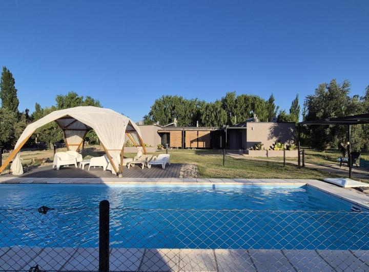Casa en venta - 4 Dormitorios 1 Baño - Mendoza 3