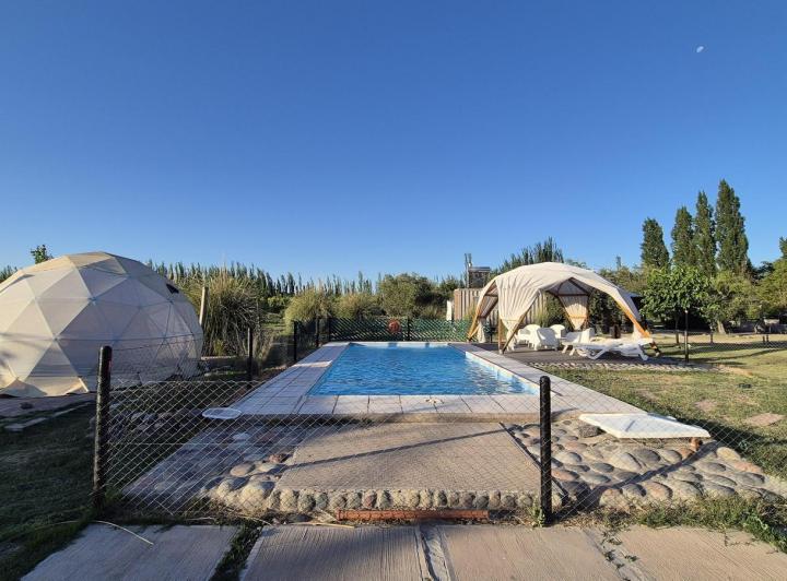 Casa en venta - 4 Dormitorios 1 Baño - Mendoza 2