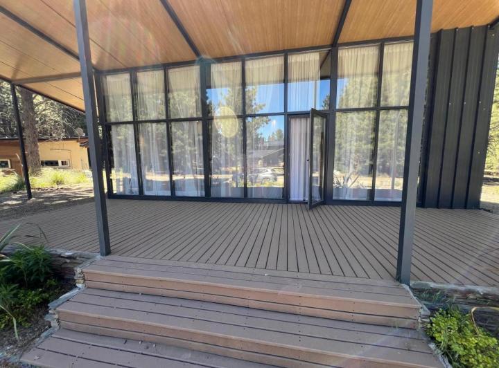 Casa en venta - 2 Dormitorios 1 Baño - San Carlos de Bariloche 5