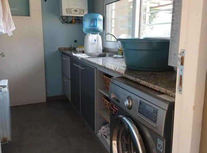 Casa en venta - 4 Dormitorios 4 Baños - San Rafael 1