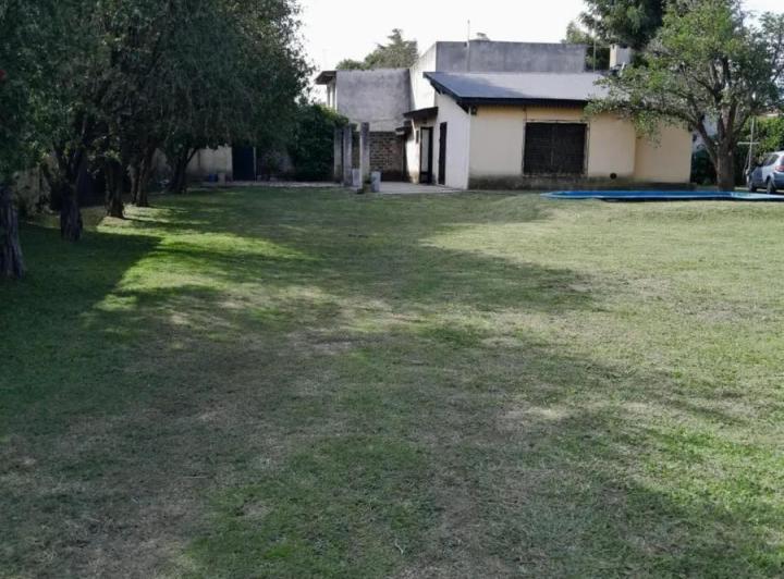 Casa Quinta en venta - 2 Dormitorios 1 Baño - Moreno 3