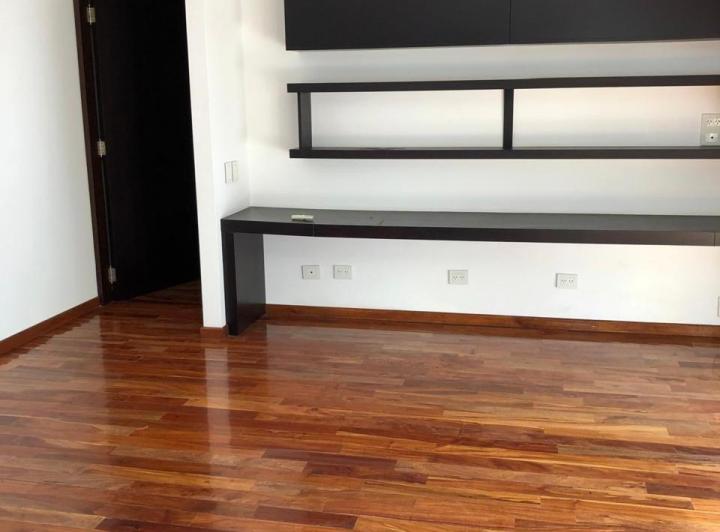 Casa en venta - 4 Dormitorios 6 Baños - Cocheras - 1.224Mts2 - Godoy Cruz 4