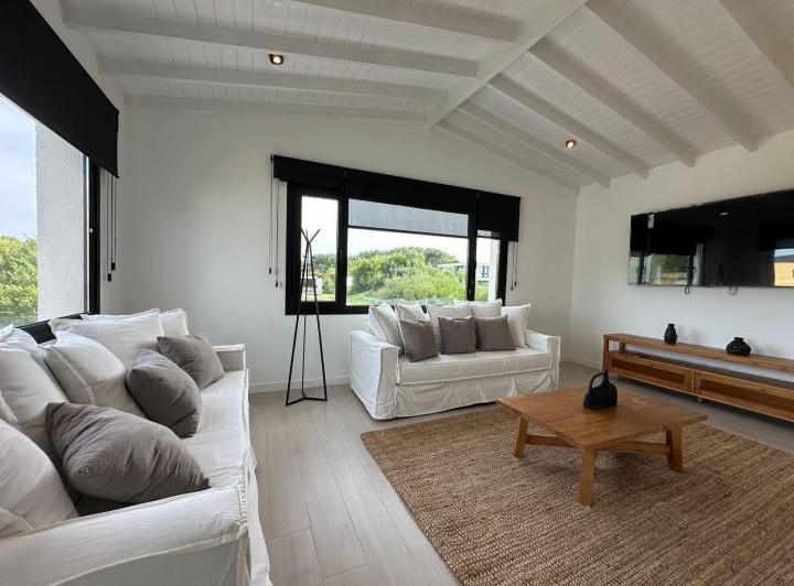 Casa en venta - 4 Dormitorios 2 Baños - 1.002Mts2 - Pinamar 3