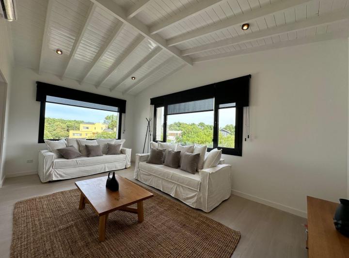 Casa en venta - 4 Dormitorios 2 Baños - 1.002Mts2 - Pinamar 4