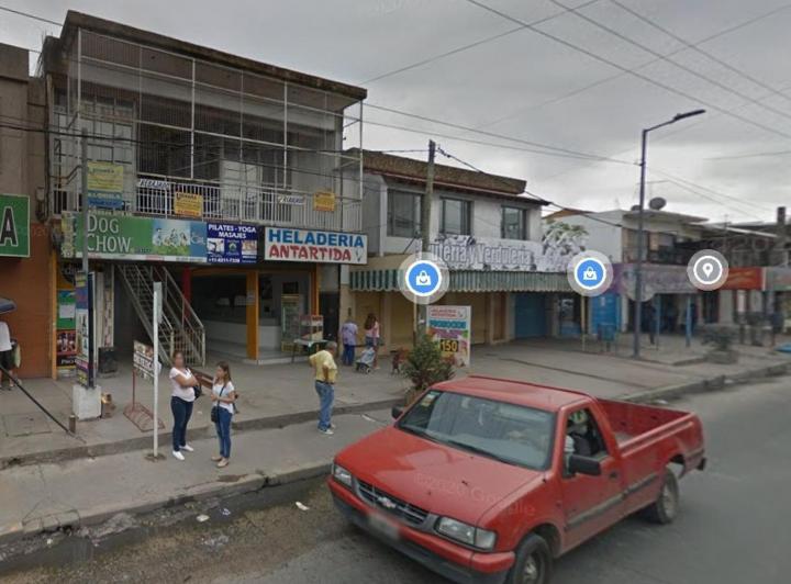 Locales en venta - 3 UFs - San Miguel 2