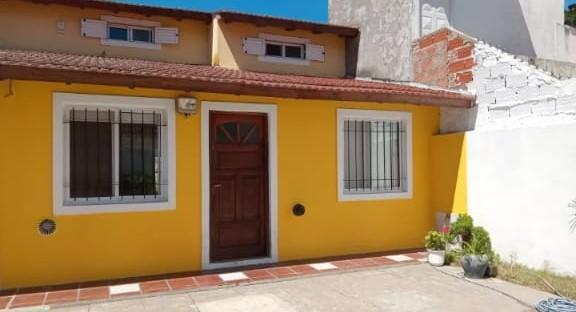 Casa en venta - 4 Dormitorios 2 Baños - Cochera - 140Mts2 - San Bernardo del Tuyú 3