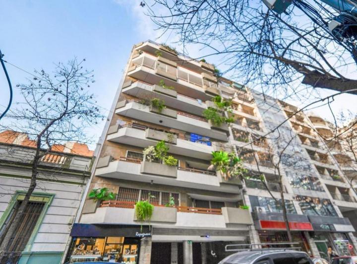 Departamento en venta - 5 Dormitorios 4 Baños - Cocheras - 274Mts2 - Flores 3