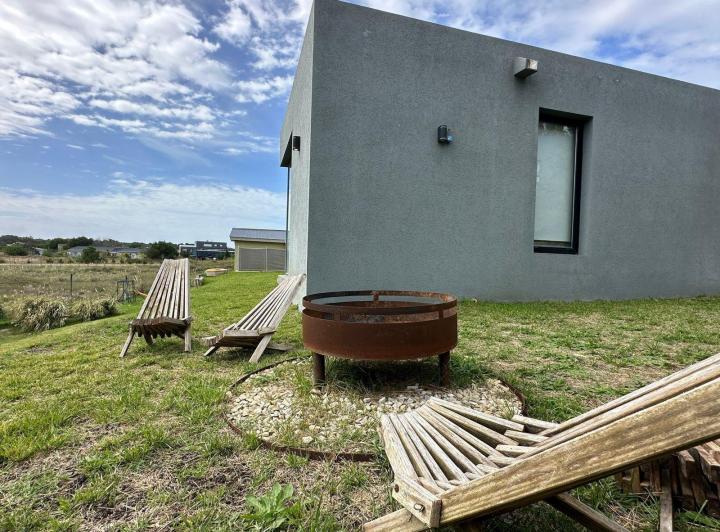 Casa en venta - 3 Dormitorios 3 Baños - Pinamar 5