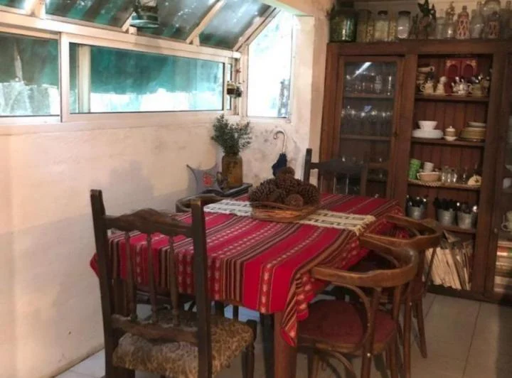 Casa en venta - 3 Dormitorios 1 Baño 1 Cochera - 3800Mts2 - Mercedes 2