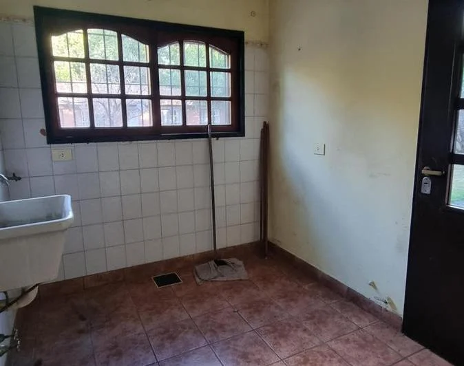 Casa en venta - 4 Dormitorios 4 Baños - Cochera - 497Mts2 - San Miguel 5