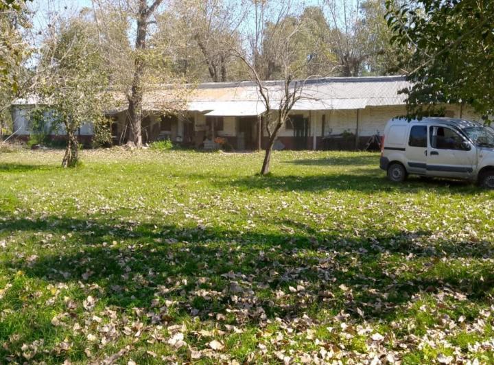 Casa en venta - 5 Dormitorios 3 Baños - Marcos Paz 4