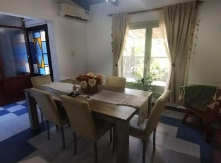Casa en venta - 2 Dormitorios 2 Baños - Río Cuarto 3