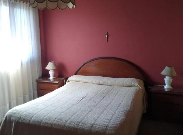Casa en venta - 4 Dormitorios 3 Baños - Cochera - 250Mts2 - Balcarce 5