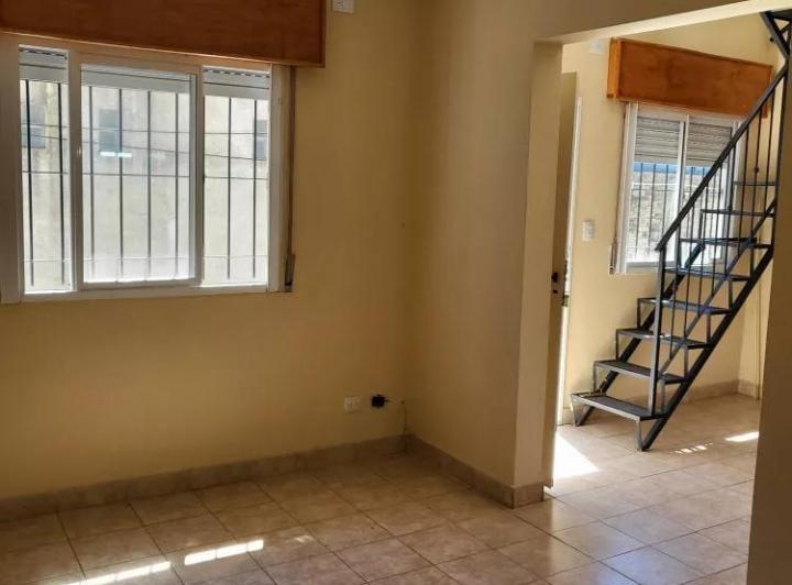 Complejo de Dúplex en venta - 12 Dormitorios 6 Baños - Cocheras - 450Mts2 - Esteban Echeverría 3