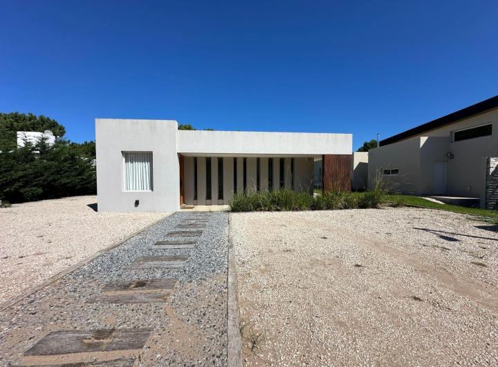 Departamento en venta - 3 Dormitorios 3 Baños - Pinamar 4