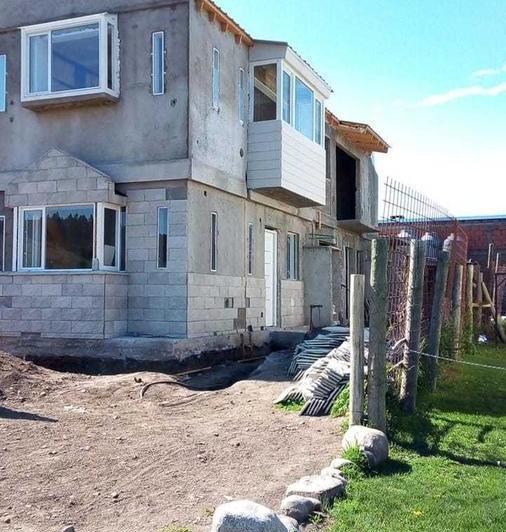 Casa duplex en venta - 2 dormitorios 1 baño - en construcción - 55mts2 - Junin De Los Andes 3