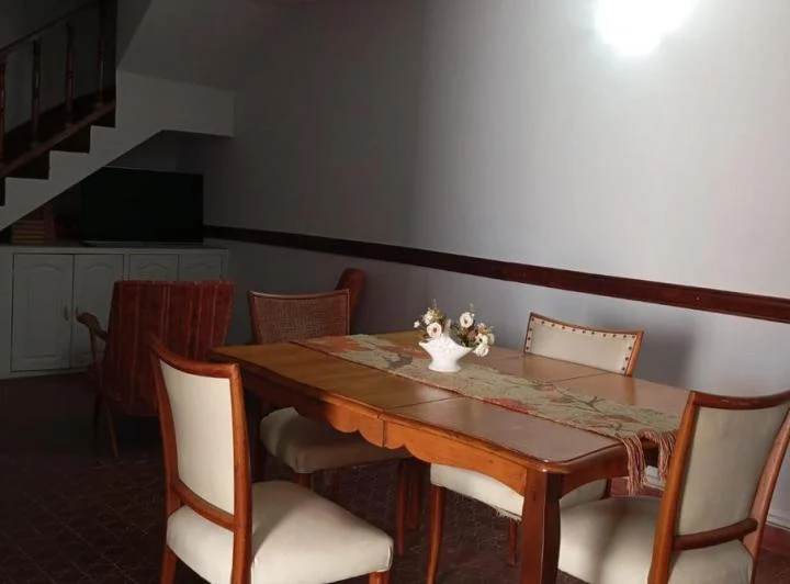 Dúplex en venta - 2 Dormitorios 2 Baños - Cochera - 200Mts2 - Necochea 4