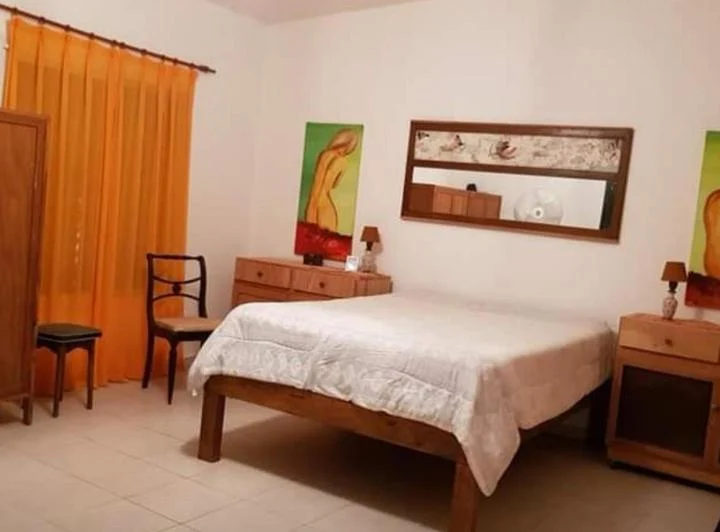 Casa en venta - 2 Dormitorios 2 Baños - La Lucila del Mar 2