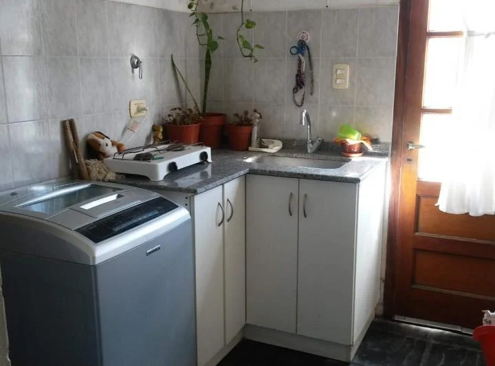 Casa en venta - 2 Dormitorios 1 Baño - Cochera - 270Mts2 - Chivilcoy 1