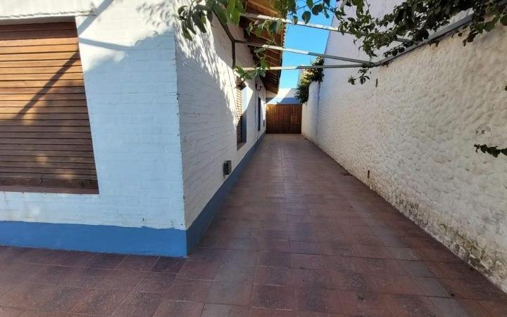 Casa en venta - 3 Dormitorios 2 Baños - 160 mts2 - Viedma 1