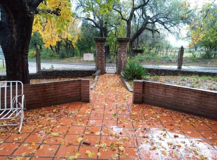 Casa en venta - 4 Dormitorios 2 Baños - Córdoba 3