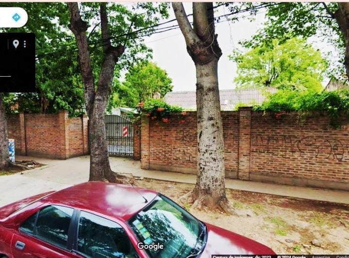 Casa en venta - 3 Dormitorios 2 Baños - Cocheras - 600Mts2 - San Miguel 2