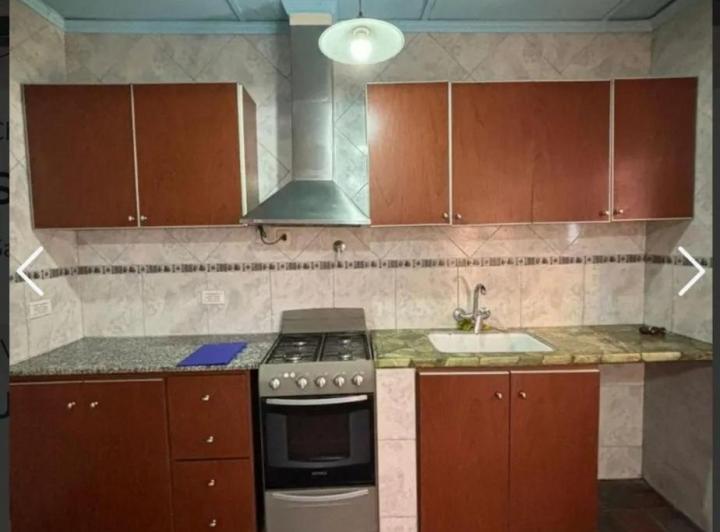 Casa Multifamiliar en venta - 7 Dormitorios 3 Baños - San Miguel 5