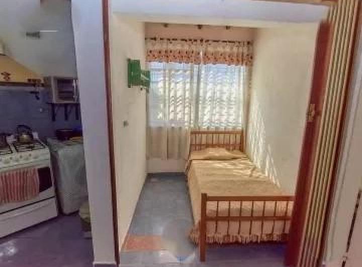 Departamento en venta - 4 Dormitorios 1 Baño - Cochera - 70Mts2 - Quilmes 2