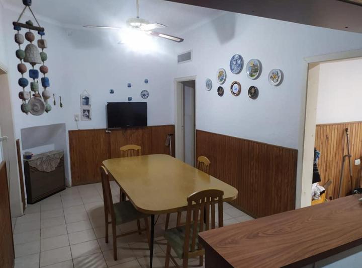 Casa en venta - 3 dormitorios 2 baños 120mts2 - Necochea 4