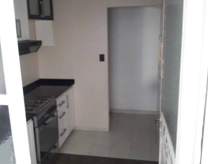 Departamento en venta - 2 dormitorios 1 baño - 65mts2 - Avellaneda 3