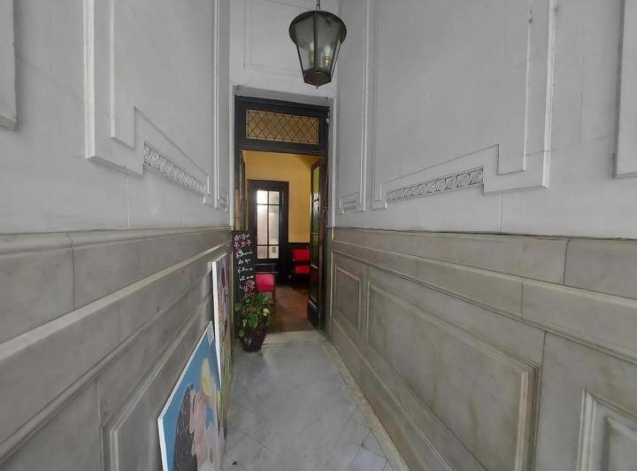 Departamento en venta - 7 Dormitorios - 2 Baños - San Telmo 4