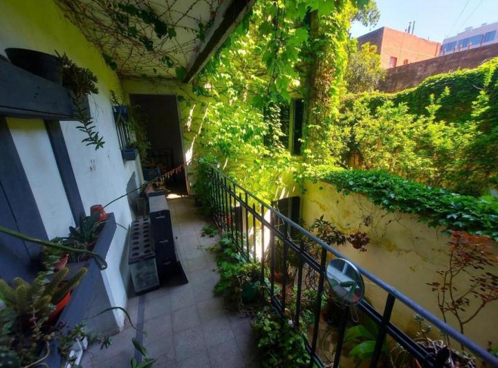 Departamento en venta - 7 Dormitorios - 2 Baños - San Telmo 2