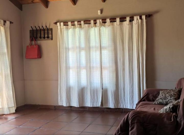 Casa en venta - 4 dormitorios 2 baños 3 cocheras - 180mts2 - Chascomus 5