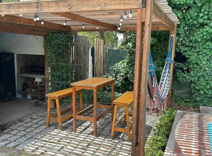 Casa en venta - 2 Dormitorios 2 Baños - Cochera - 700Mts2 - Necochea 4