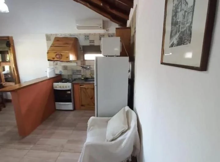 Casa en venta - 4 Dormitorios 2 Baños - Cocheras - 2.000Mts2 - San Rafael 3