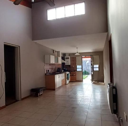 Casa en venta - 3 Dormitorios 2 Baños - 200Mts2 - Pehuajó 2