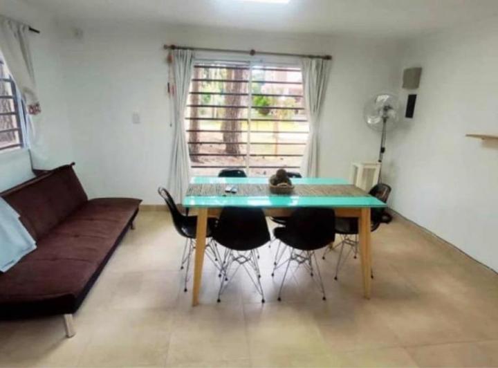 Casa en venta - 4 Dormitorios 4 Baños - 720Mts2 - Mar Azul 4