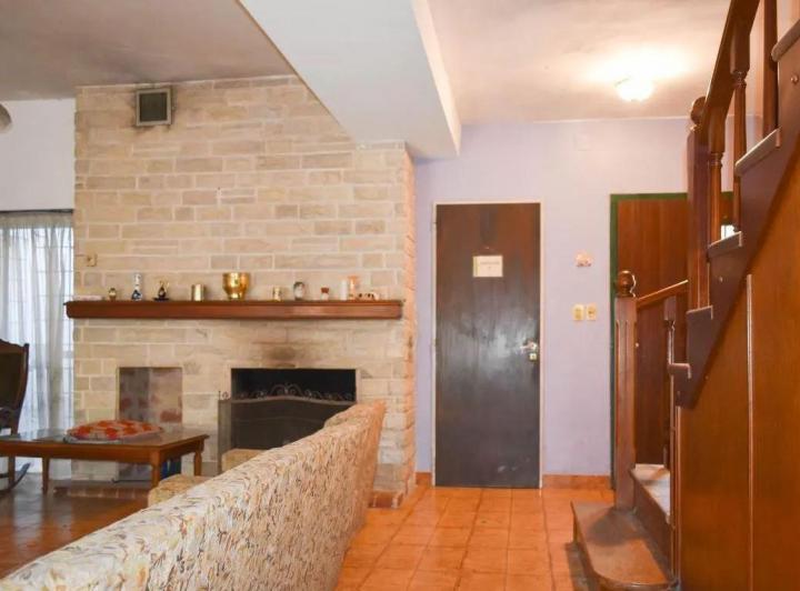 Casa en venta - 4 dormitorios 6 baños - Cochera - 400 mts2 - La Plata 1