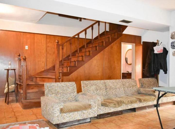 Casa en venta - 4 dormitorios 6 baños - Cochera - 400 mts2 - La Plata 5