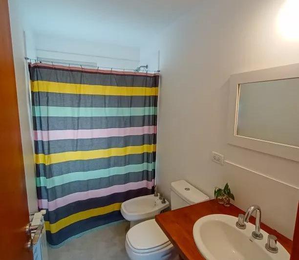 Casa en venta - 2 Dormitorios 2 Baños - Cocheras - 450Mts2 - Santa Clara del Mar 3