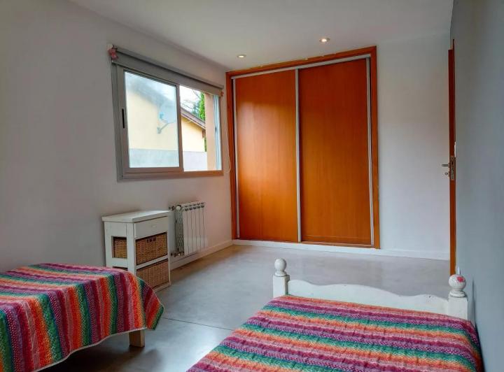 Casa en venta - 2 Dormitorios 2 Baños - Cocheras - 450Mts2 - Santa Clara del Mar 4