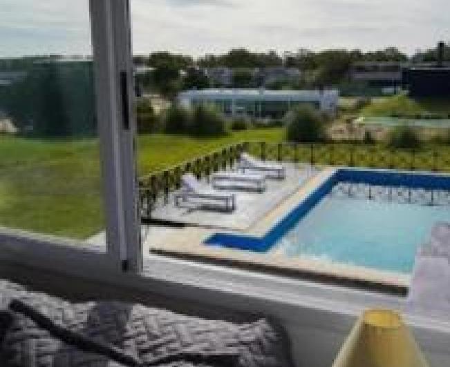 Casa en venta - 4 Dormitorios 4 Baños - Cochera - 230Mts2 - Pinamar 4
