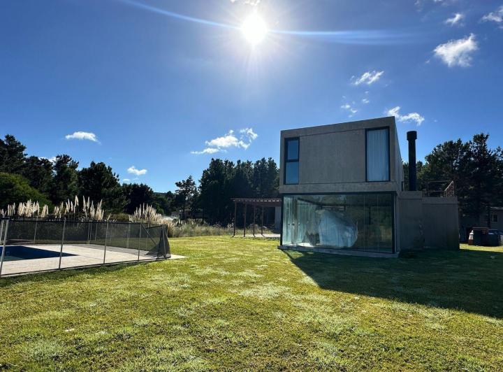 Casa en venta - 3 Dormitorios 3 Baños - Pinamar 5
