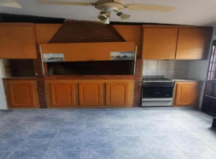 Casa en venta - 2 Dormitorios 2 Baños - Río Cuarto 2