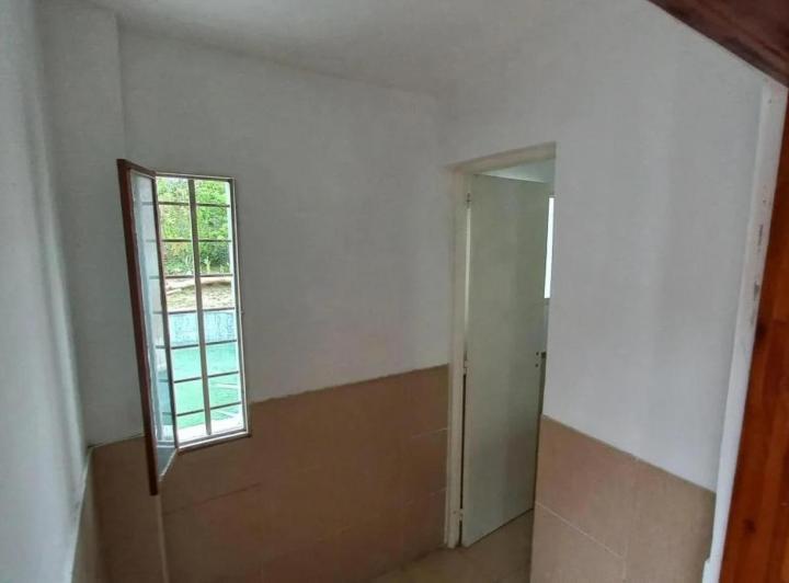 Casa en venta - 4 Dormitorios 4 Baños - Villa Carlos Paz 5