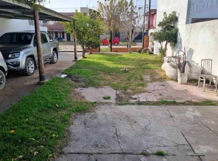 Casa en venta - 1 Dormitorio 1 Baño - Cochera - 300Mts2 - Necochea 4