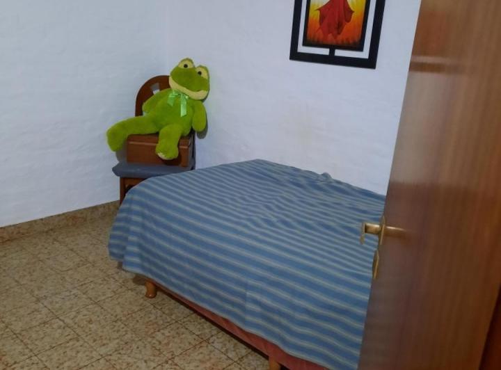 Casa en venta - 4 Dormitorios 2 Baños - Cocheras - 350Mts2 - San Bernardo del Tuyú 3