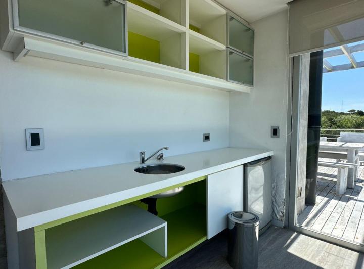 Casa en Venta - 5 Dormitorios 4 Baños - 1059mts2 - Carilo 4