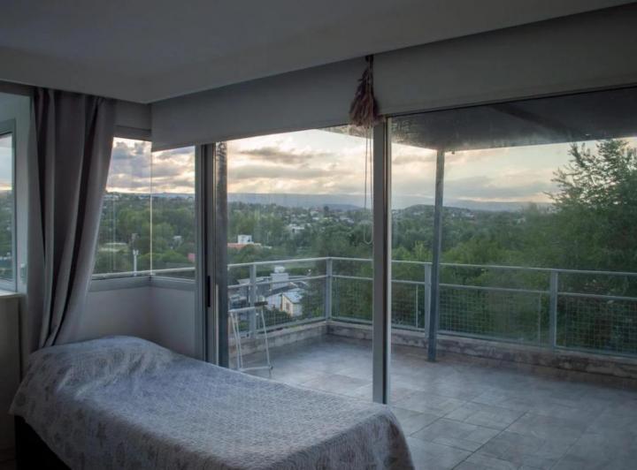 Casa en venta - 3 Dormitorios 3 Baños - Cocheras - 780Mts2 - La Quinta, Villa Carlos Paz 4